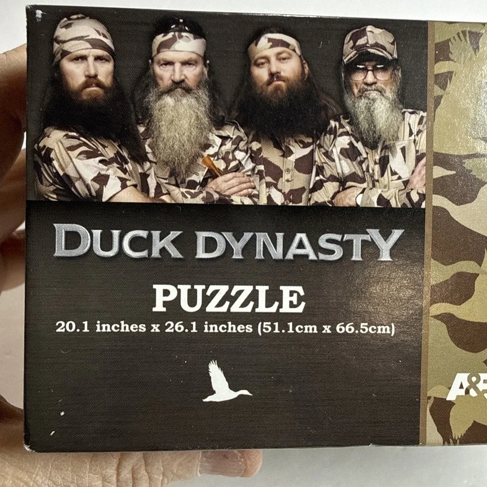 Duck‎ Dynasty 1000 pc puzzle Duck The Halls Christmas SEALED NEW